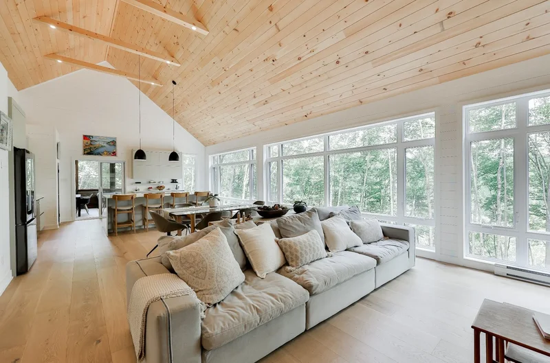 101 Ch. des Saules, Sainte-Anne-des-Lacs, Quebec, Canada. - Photo 14