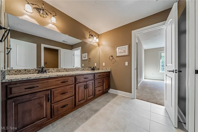 215 Brighton Lane, Peninsula, OH 44264, Boston Heights, Ohio, United States. - Photo 36