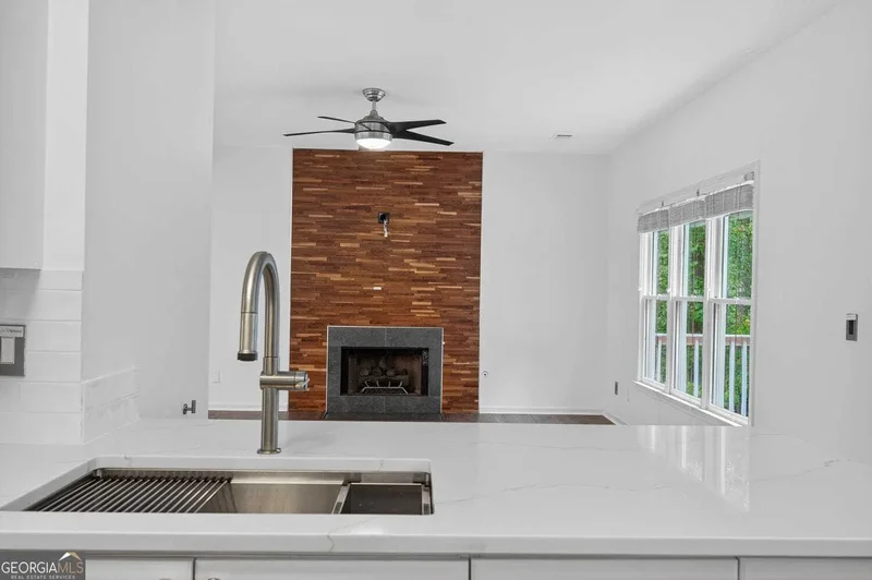1095 Northpointe Trace, Roswell, Georgia, United States. - Photo 8