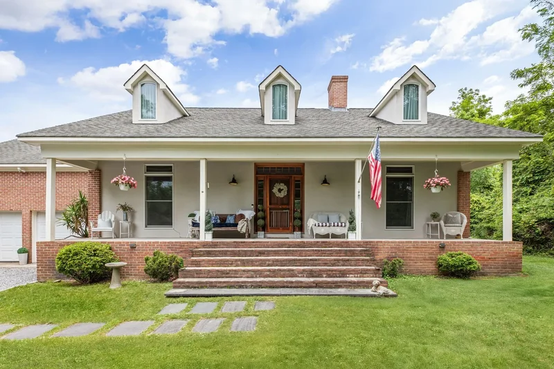 2 Sunset Rd, Sag Harbor, New York, United States. - Photo 9