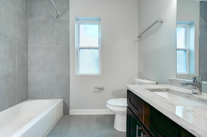 3015 W Wellington Avenue, Chicago, Illinois, United States. - Photo 6