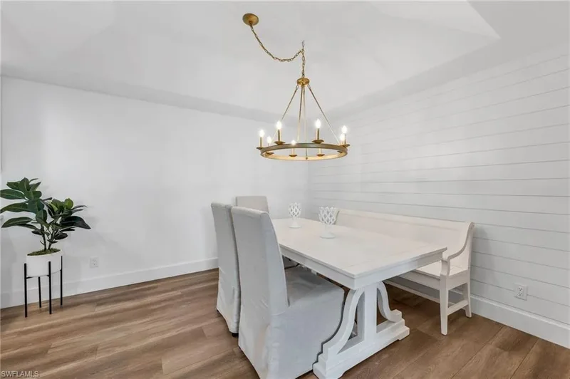 400 Park Shore DR #302, Naples, Florida, United States. - Photo 11