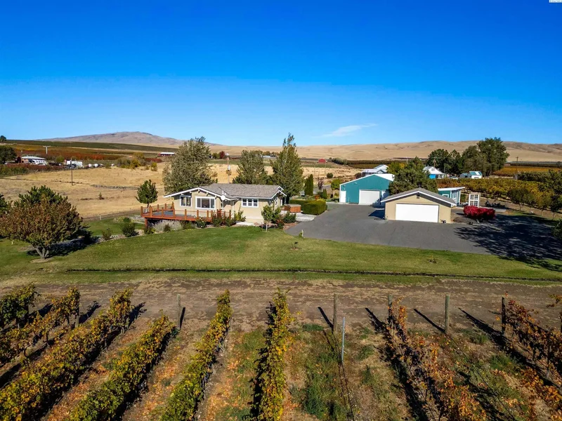 22207/22003 Gerrick Road, Benton City, WA 99320, Benton City, Washington, United States. - Photo 28