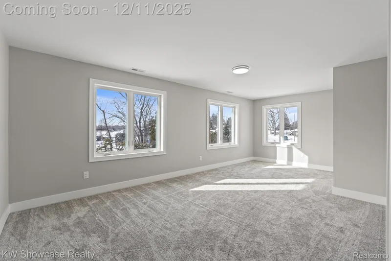 9090 Buckingham Street, White Lake Charter Township, MI 48386, Pontiac, Michigan, United States. - Photo 41