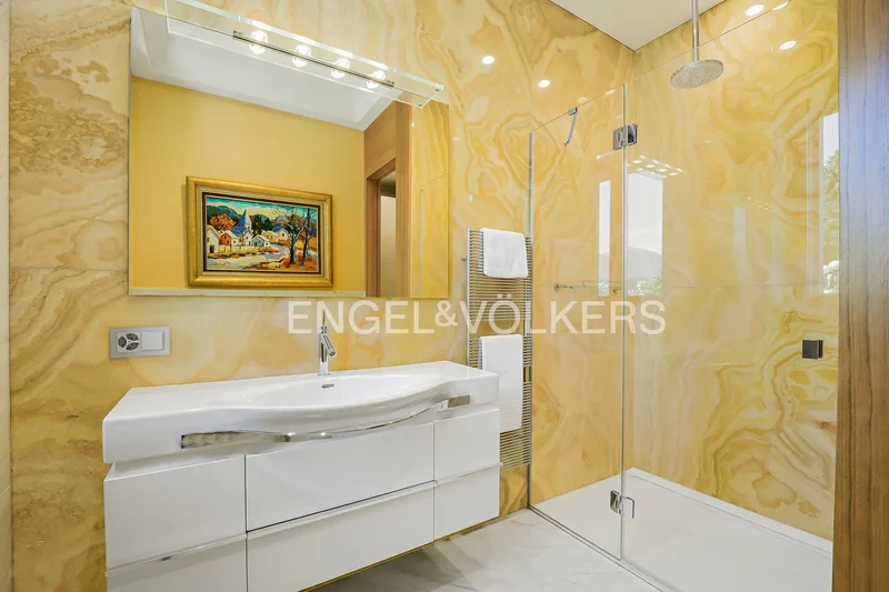 6977 Lugano, Switzerland, Lugano, Ticino, Switzerland. - Photo 20