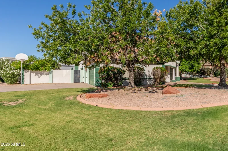 2438 N FOREST Circle, Mesa, AZ 85203, Mesa, Arizona, United States. - Photo 56