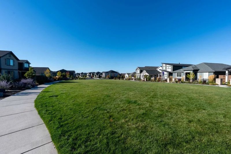 3760 Cole Road , Bend, OR 97701, Bend, Oregon, United States. - Photo 25