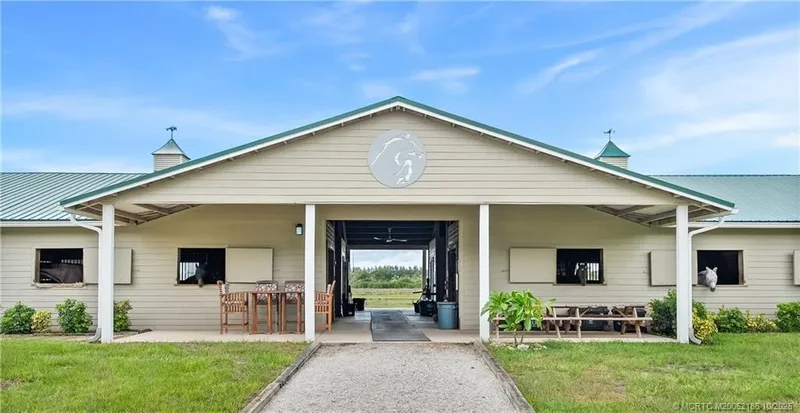 13700 SW Groveside Drive, Indiantown, Florida, United States. - Photo 6