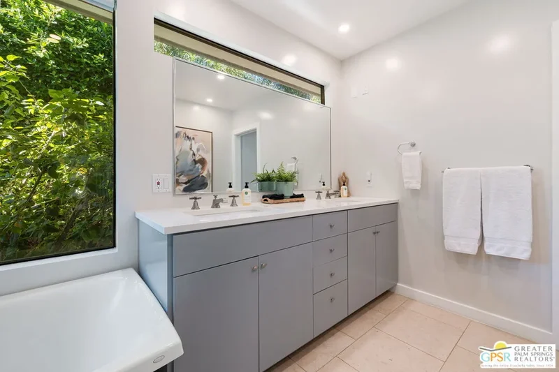 290 W Lilliana Dr, Palm Springs, CA 92264, Palm Springs, California, United States. - Photo 48