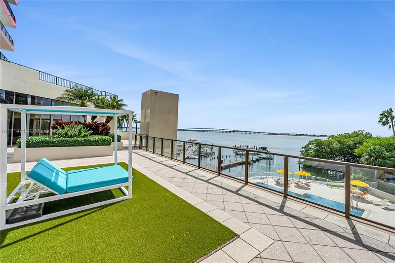 1581 Brickell Ave 1204, Miami, Florida, United States. - Photo 51