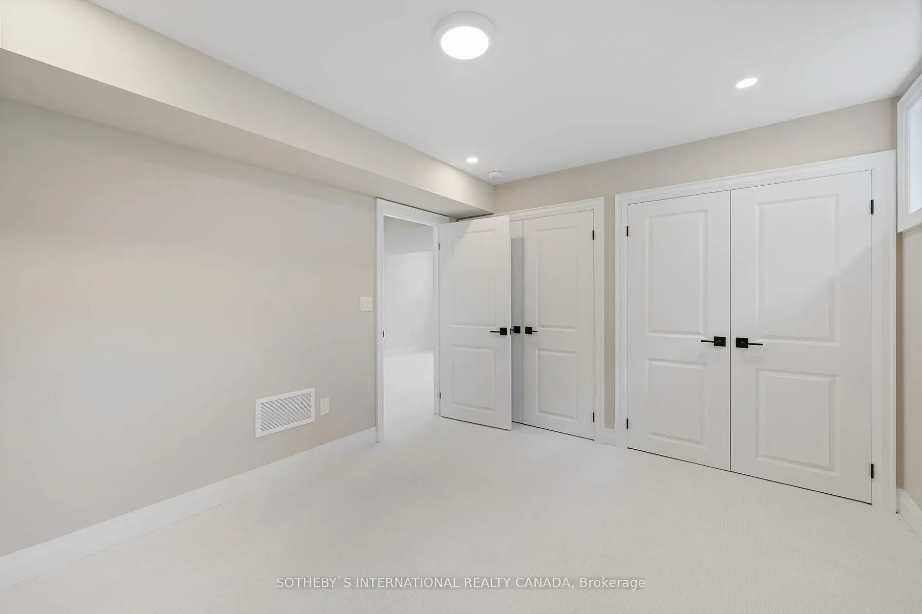 Gallery photo 4