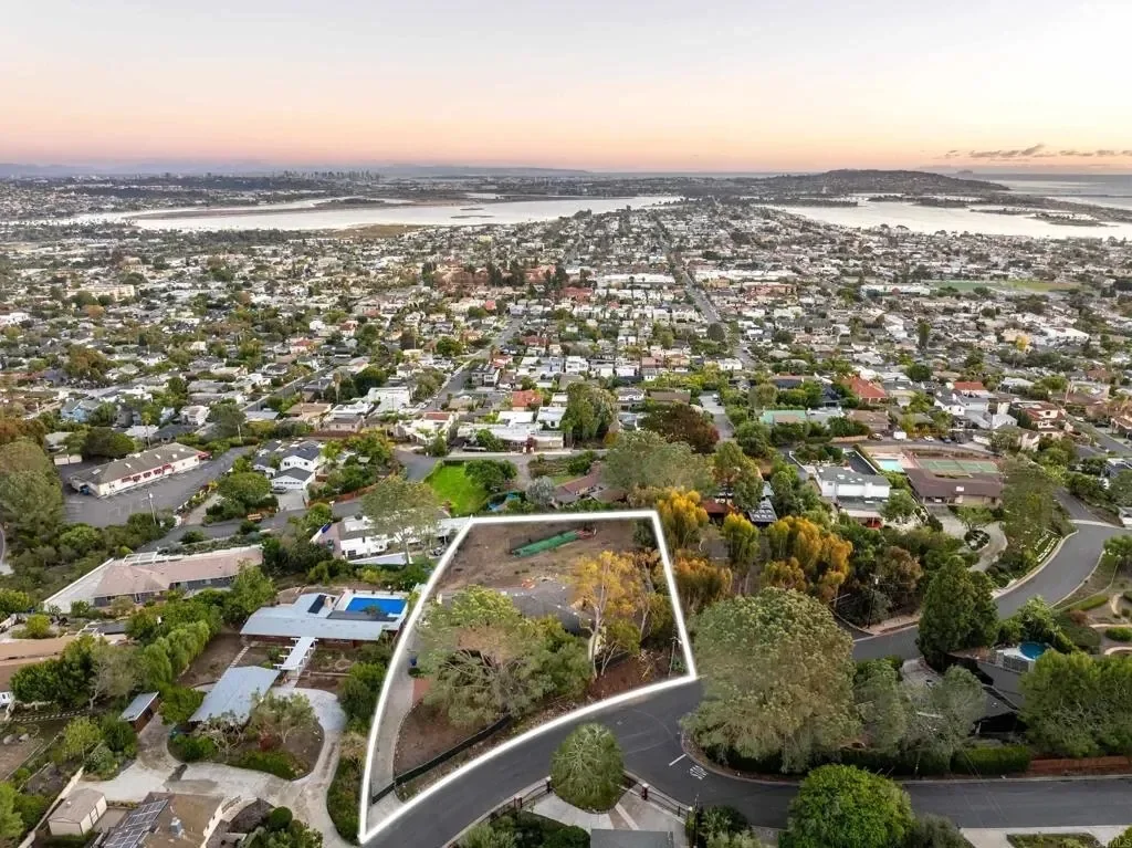 1645 Los Altos, San Diego, California, United States. - Photo 4