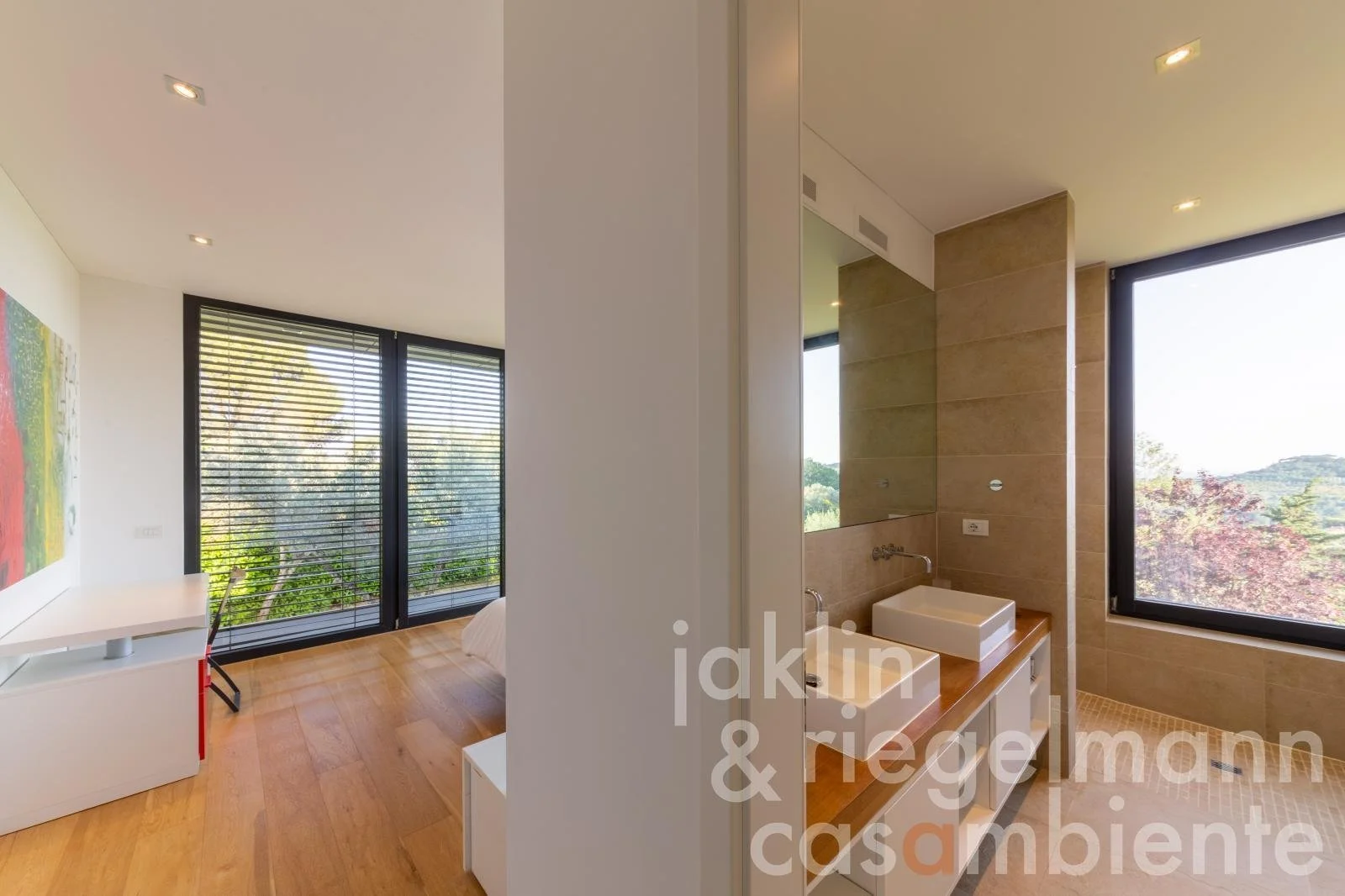 Gallery photo 2