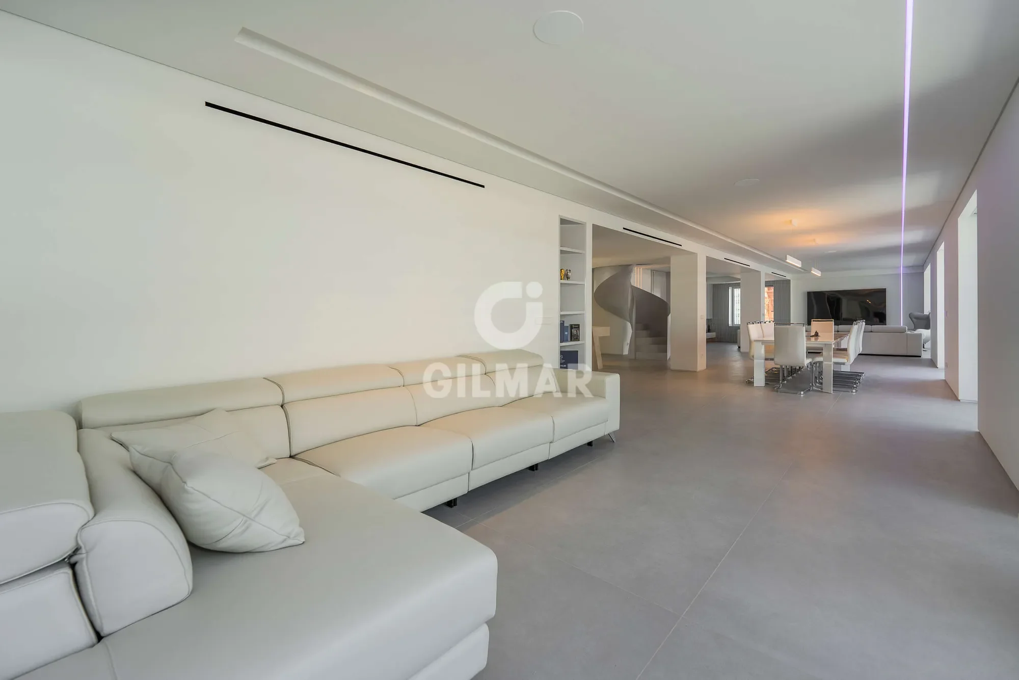 Gallery photo 10