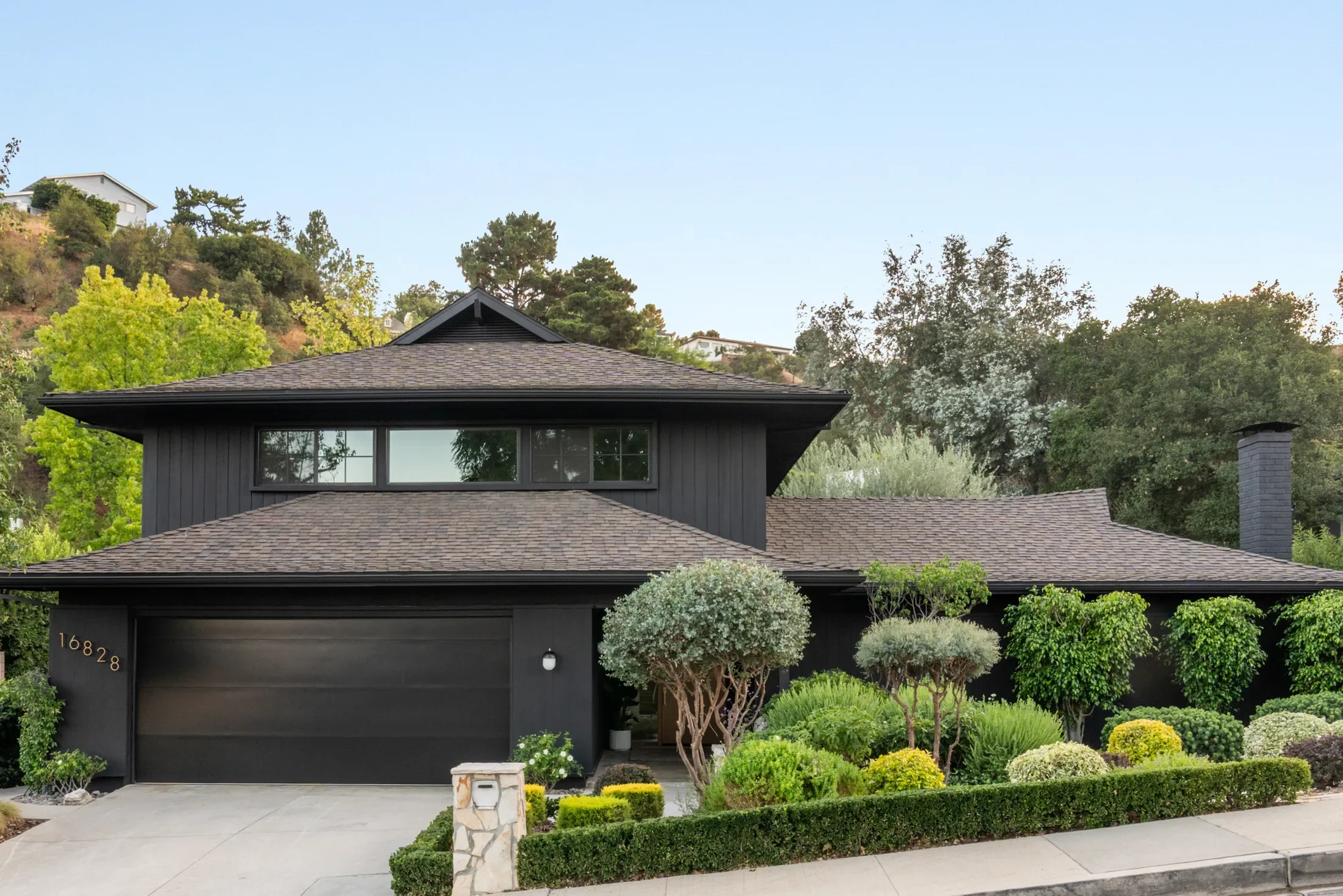 16828 Ivyside Place , Encino, CA 91436, Los Angeles, California, United States. - Photo 3
