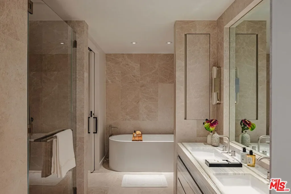 9200 Wilshire Blvd 404E, Beverly Hills, California, United States. - Photo 19