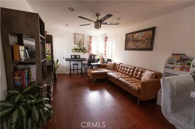 1419 E. 111th St., Los Angeles, CA 90059, Los Angeles, California, United States. - Photo 25