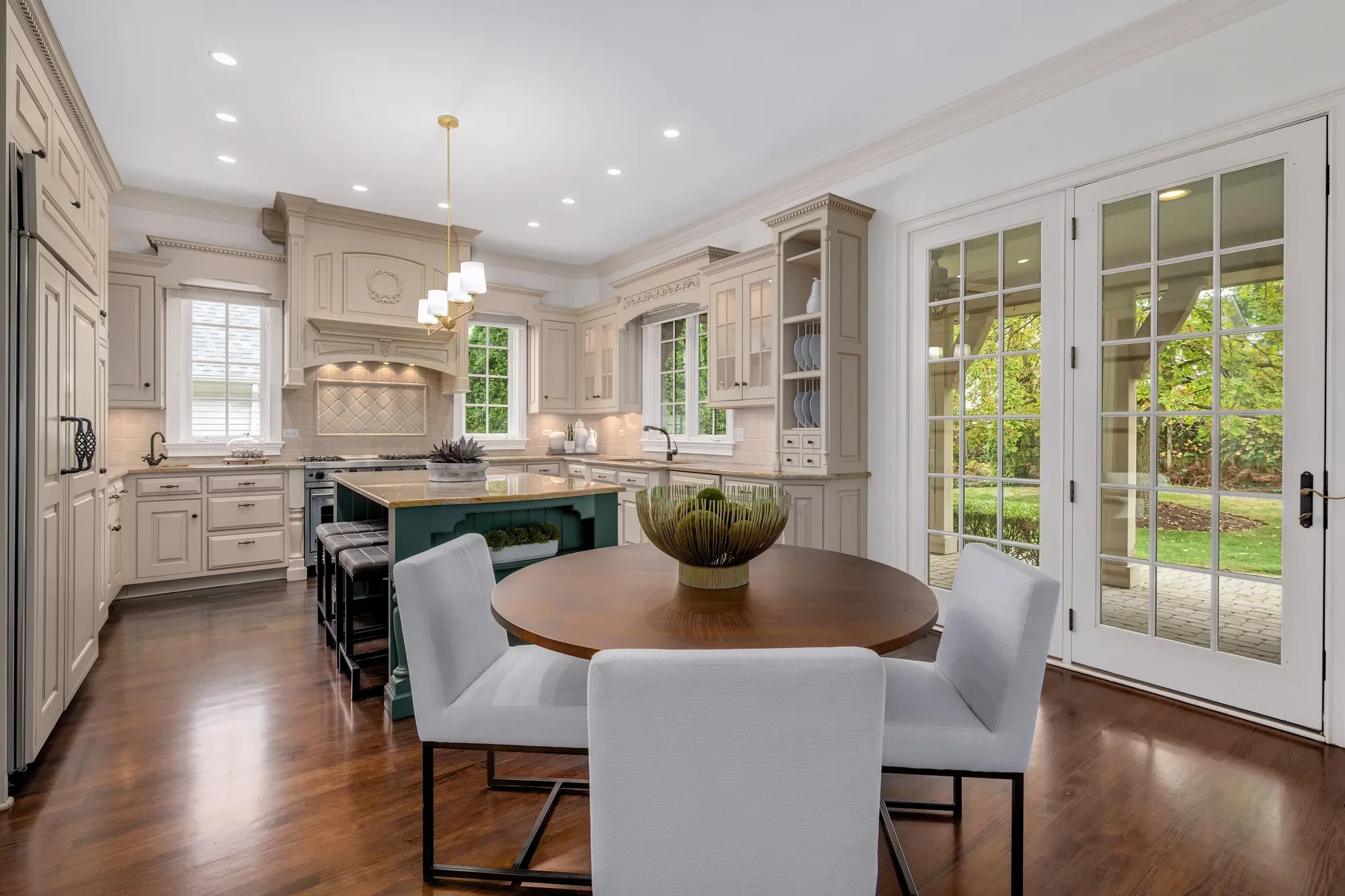 210 W Hickory Street , Hinsdale, IL 60521, Hinsdale, Illinois, United States. - Photo 1