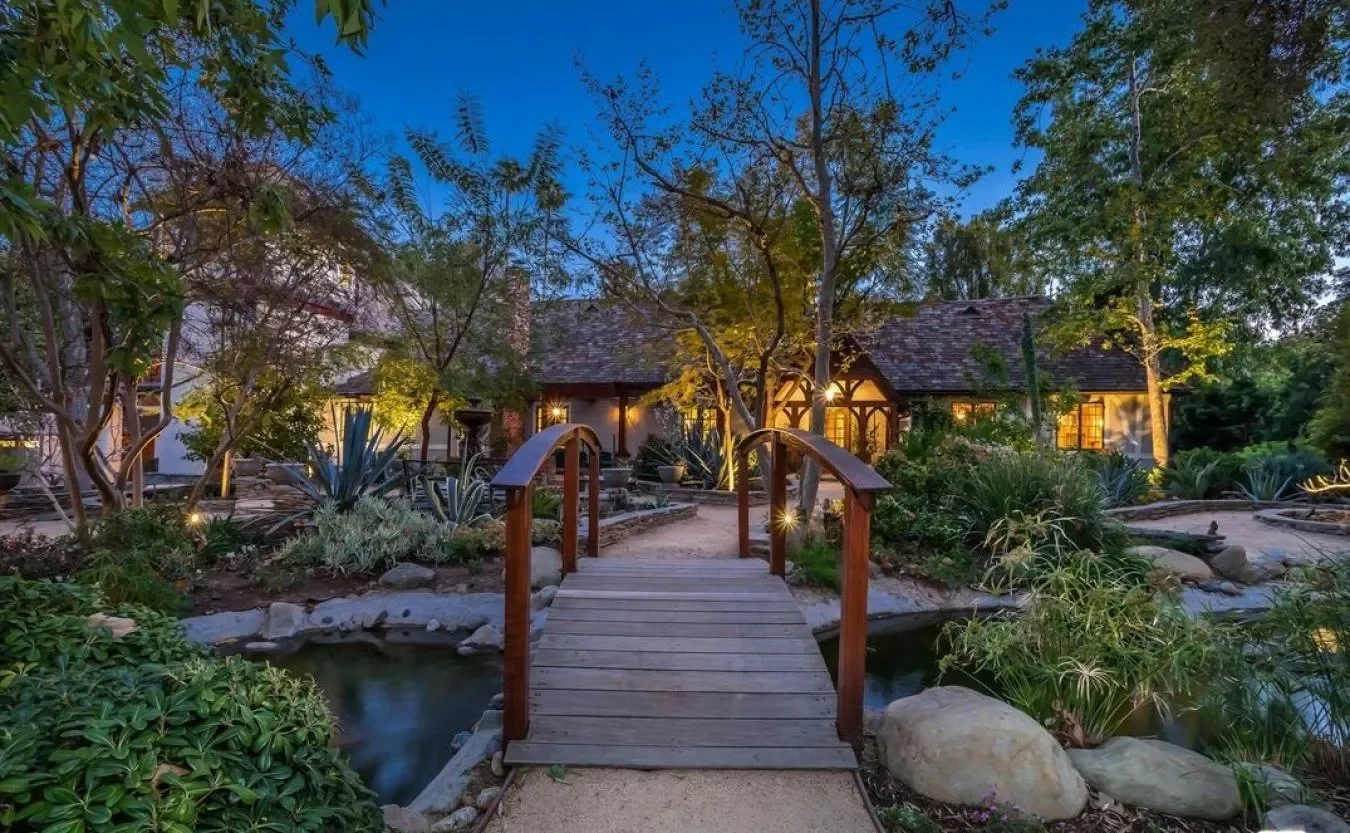 4750 Encino Avenue, Los Angeles, California, United States. - Photo 19