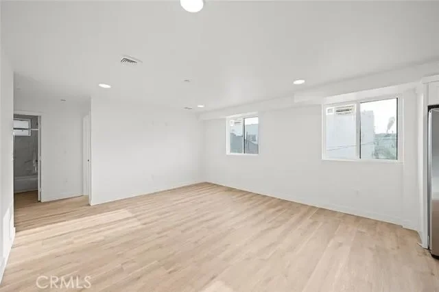 300 E 25th, Los Angeles, CA 90011, Los Angeles, California, United States. - Photo 30
