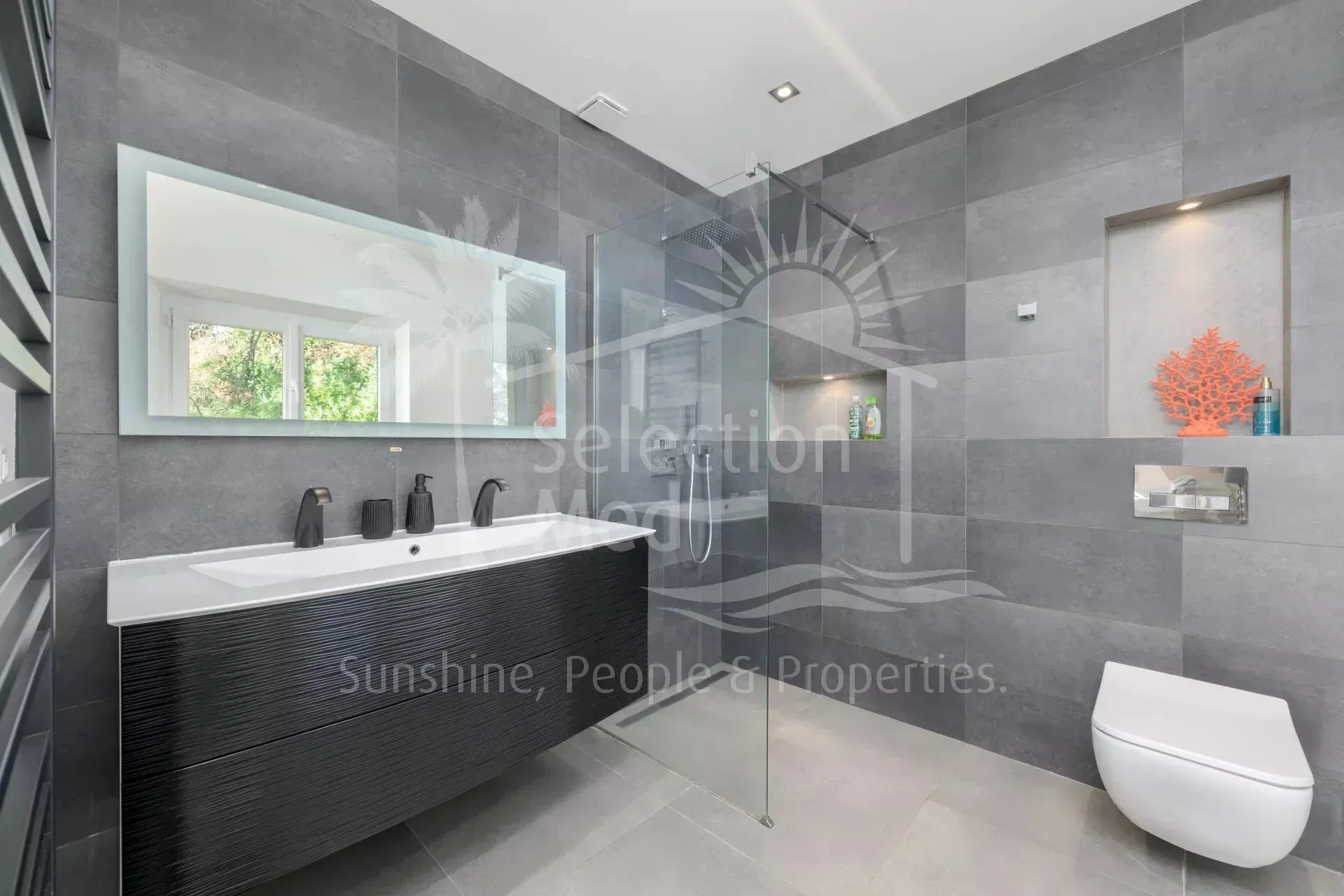 Gallery photo 4
