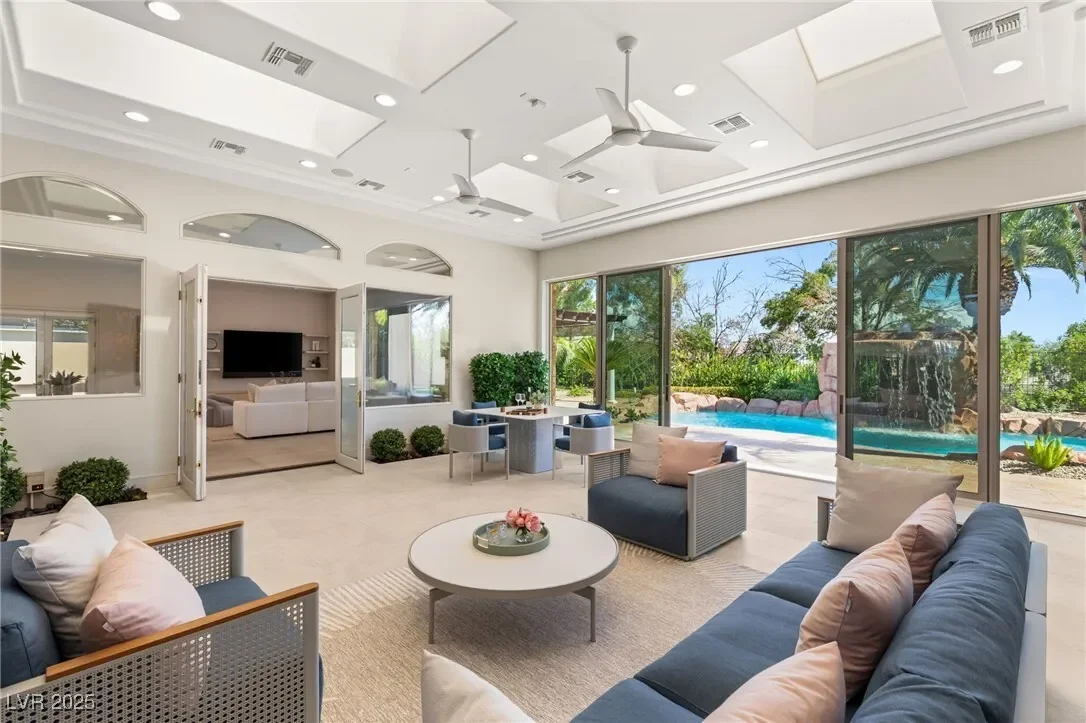 3040 American River Lane, Las Vegas, Nevada, United States. - Photo 15