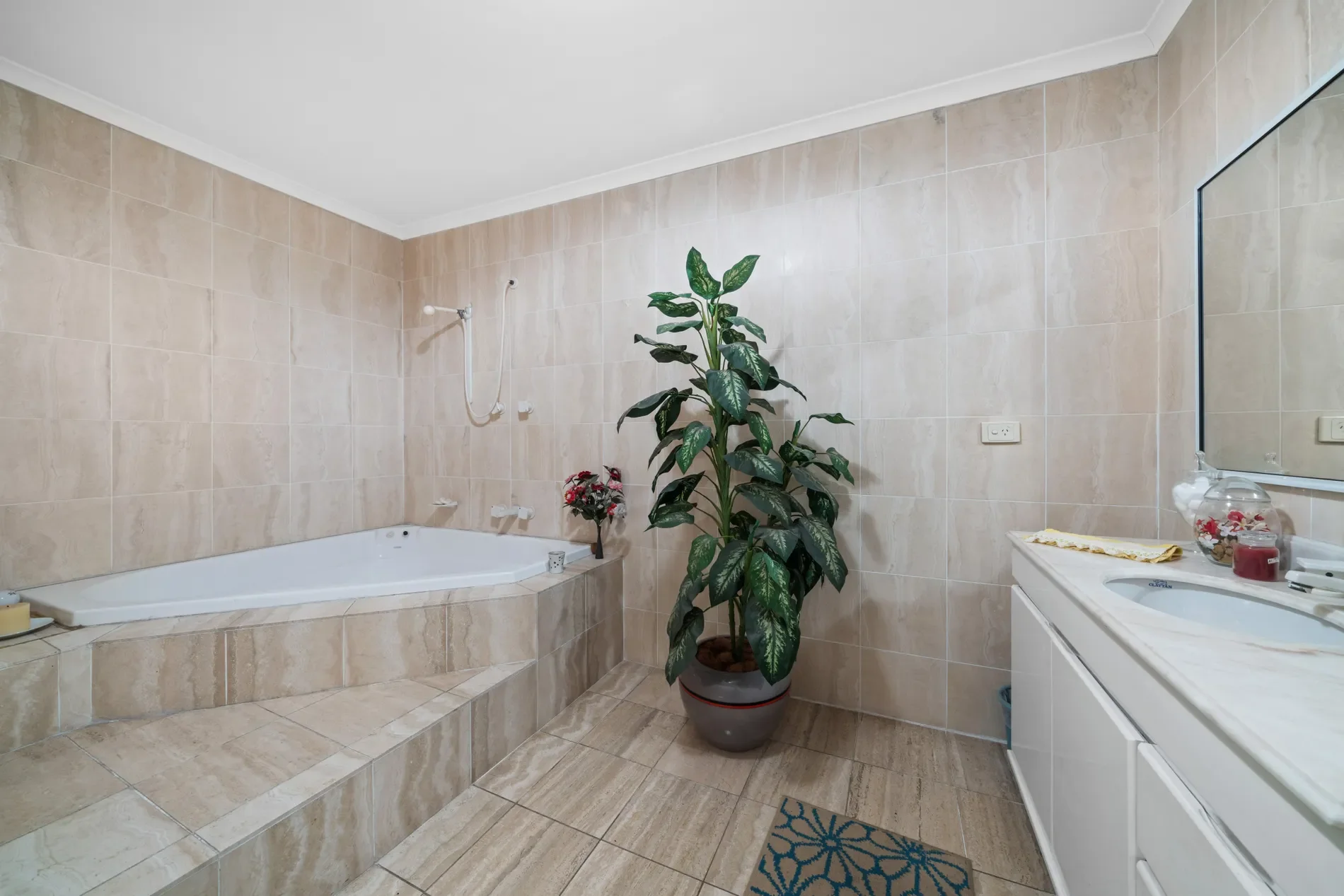 Gallery photo 12