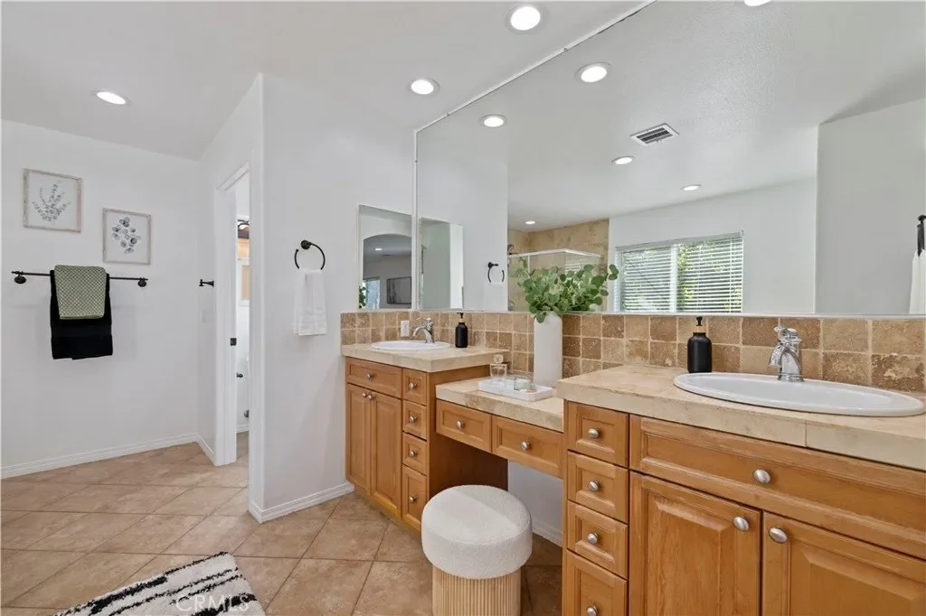 6324 Newcastle Ave, Encino, CA, 91316, USA, Los Angeles, California, United States. - Photo 53
