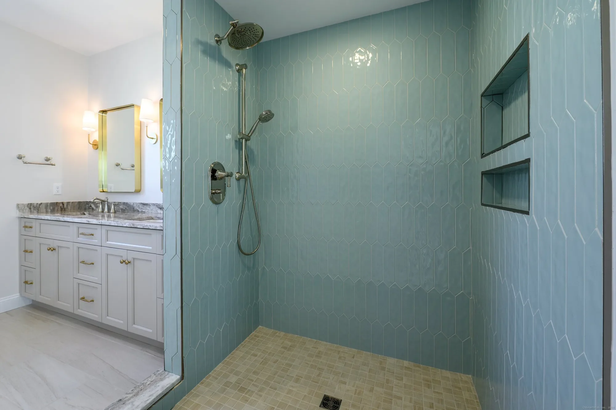 Gallery photo 5