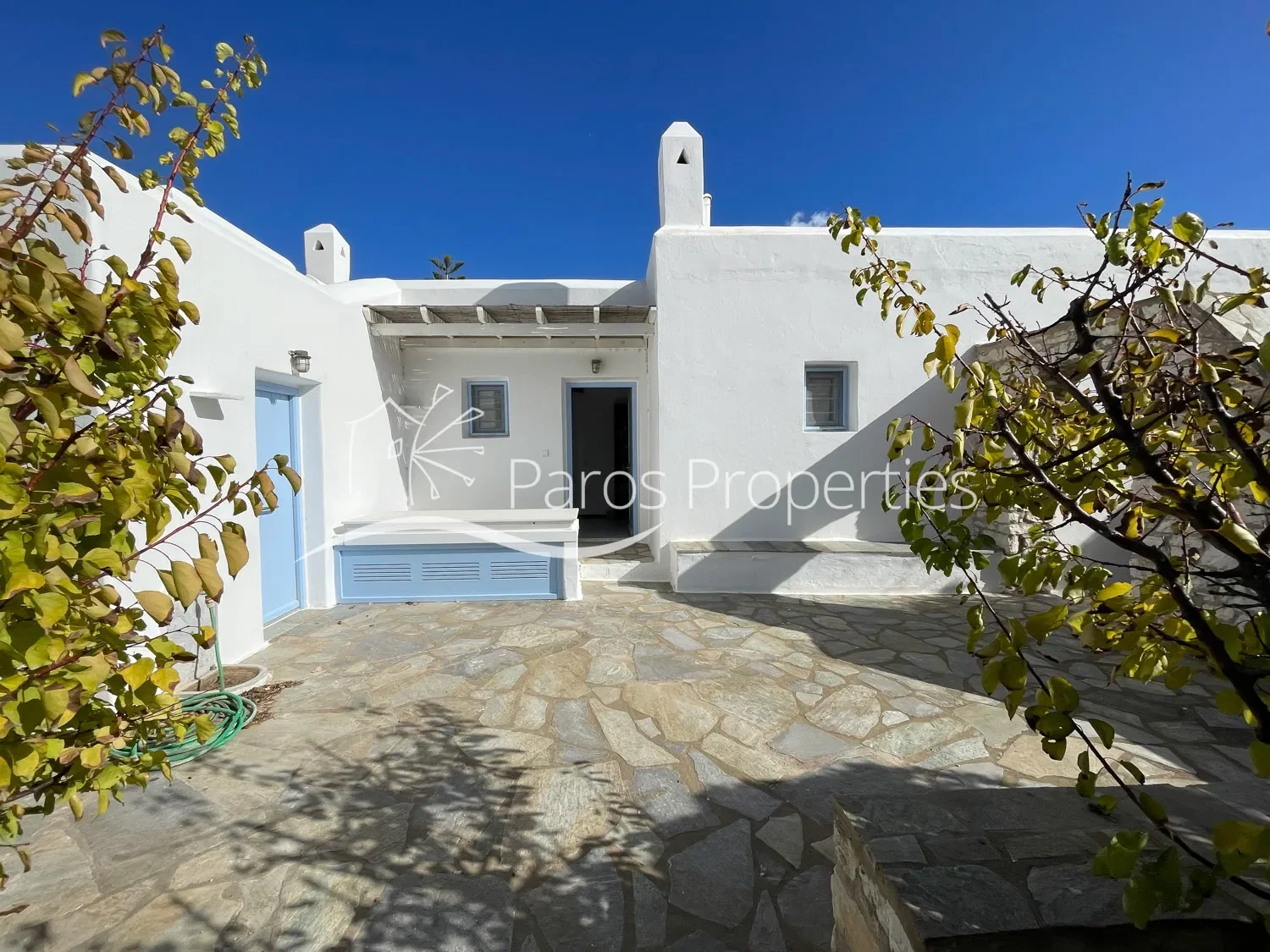 Exterior photo 10