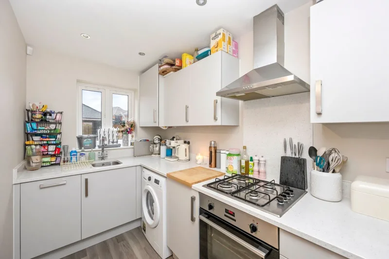 44 Wentworth Road, Hassocks, BN6 9SQ, Hassocks, England, United Kingdom. - Photo 1