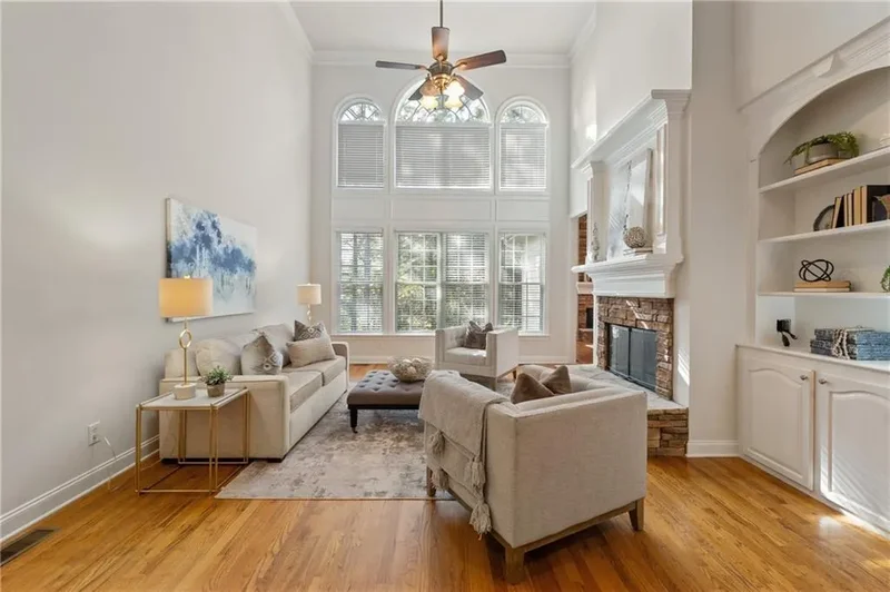 6427 Blue Water Drive, Buford, Georgia, United States. - Photo 2