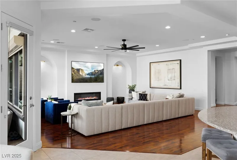 2460 Chateau Napoleon Drive, Henderson, Nevada, United States. - Photo 50