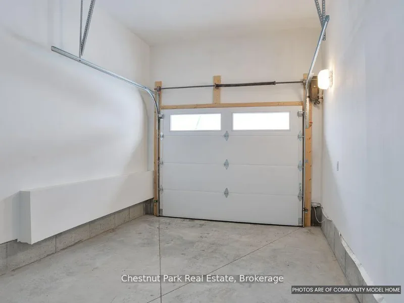 18 Pine Needle Way, Huntsville, Ontario, Canada. - Photo 10