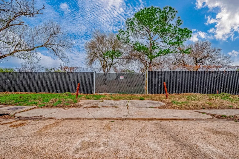 10403 Forum Park Drive, Houston, TX 77036, Houston, Texas, United States. - Photo 4