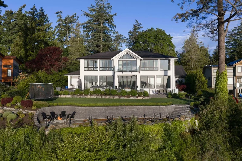 8425 Lochside Drive, Central Saanich, BC, V8M1T9, CANADA, Saanichton, British Columbia, Canada. - Photo 30