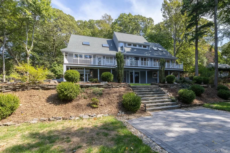 1 Summit Trail , Nissequogue, NY 11780, Saint James, New York, United States. - Photo 18