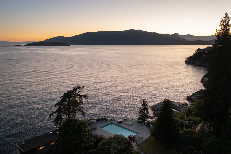 5240 Marine Drive, West Vancouver, BC V7W 2P8, West Vancouver, British Columbia, Canada. - Photo 56