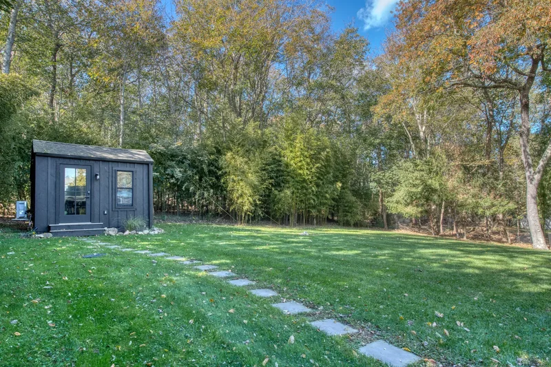 73 N Midway Road , Shelter Island, NY 11964, Shelter Island Heights, New York, United States. - Photo 12