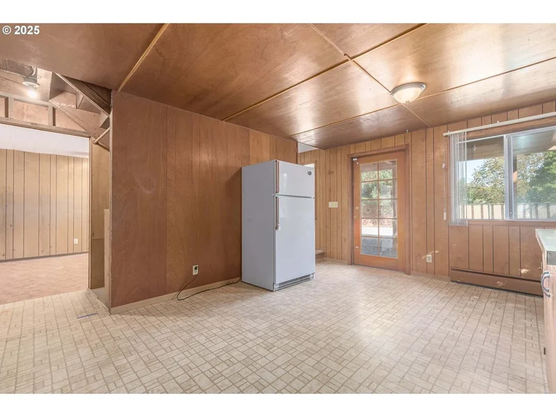 245 W 30th Ave, Eugene, OR 97405, Eugene, Oregon, United States. - Photo 34