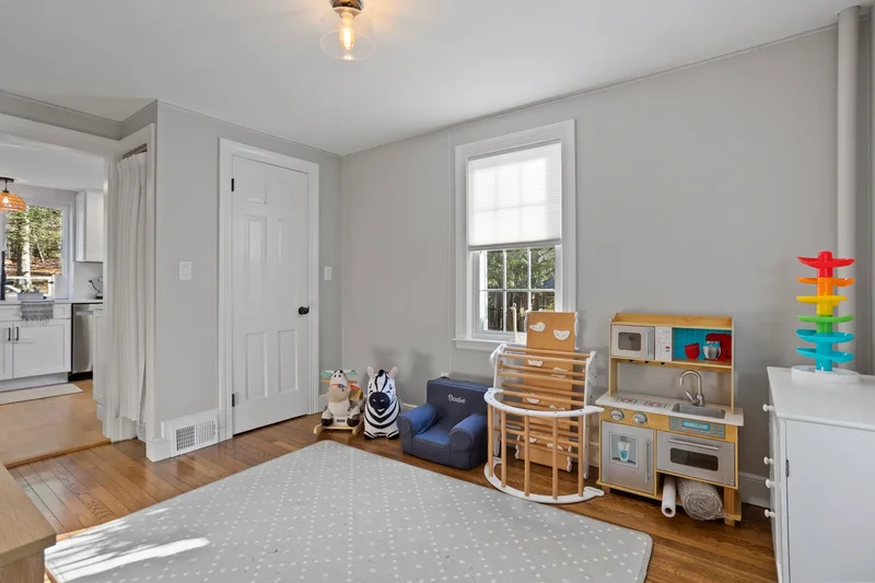 85 Red Acre Road , Stow, MA 01775, Stow, Massachusetts, United States. - Photo 22