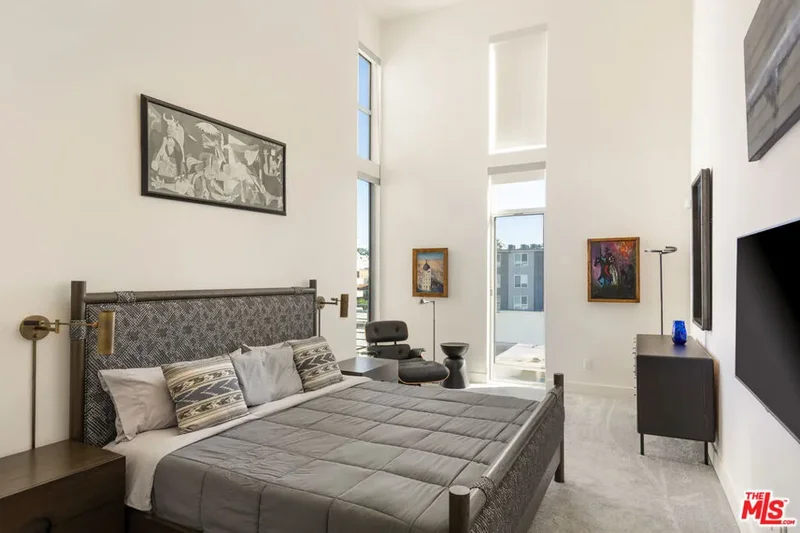 6735 Yucca Street 508, Los Angeles, California, United States. - Photo 10