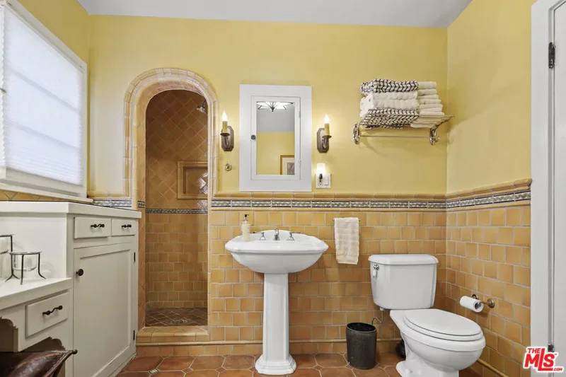 1148 Cordova Avenue, Glendale, California, United States. - Photo 41