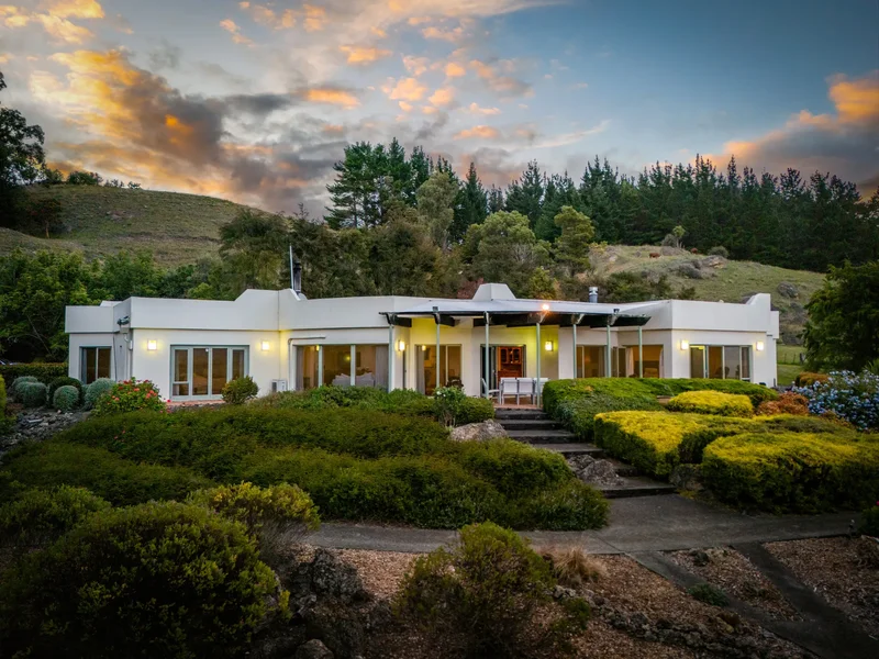 5 Whakapirau Road