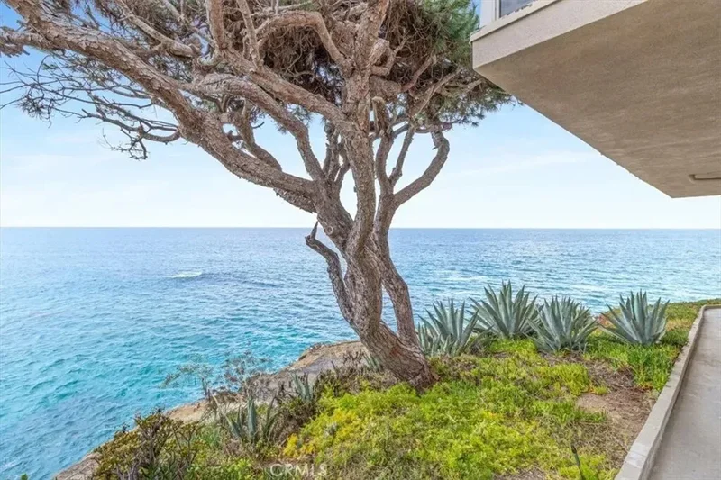 31561 Table Rock 417, Laguna Beach, California, United States. - Photo 11