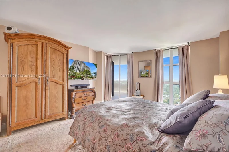 4000 Towerside Ter, Miami, Florida, United States. - Photo 30