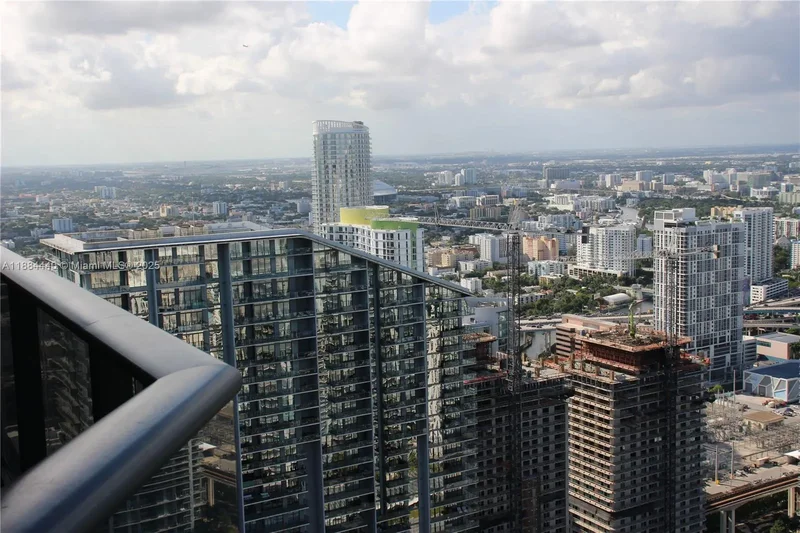801 S Miami Ave 5508, Miami, Florida, United States. - Photo 35
