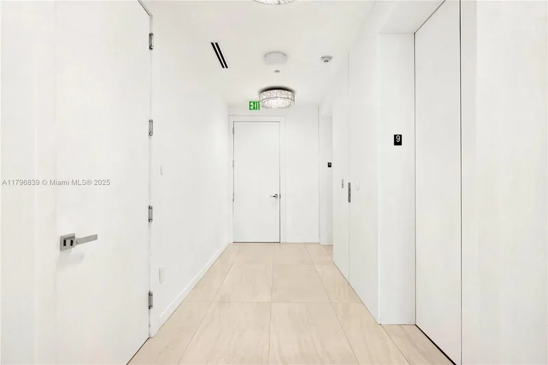 100 S Pointe Drive 903, Miami Beach, Florida, United States. - Photo 22