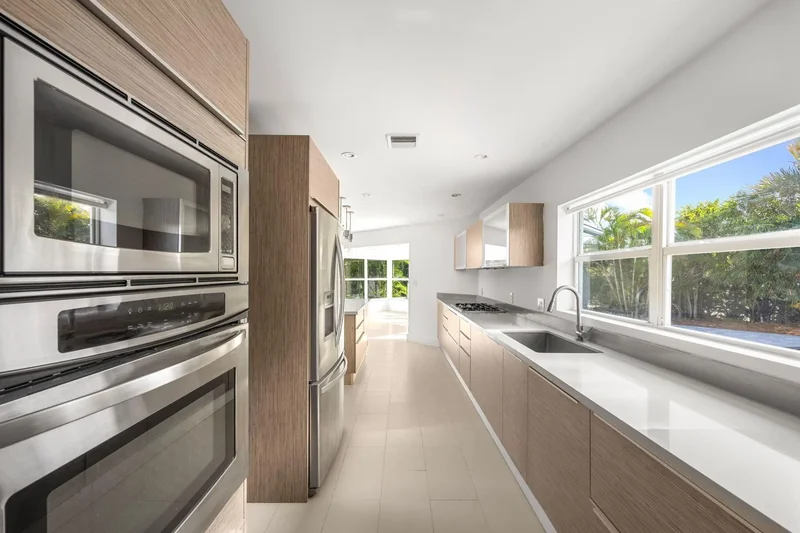 2648 NE 26 Place, Fort Lauderdale, Florida, United States. - Photo 7