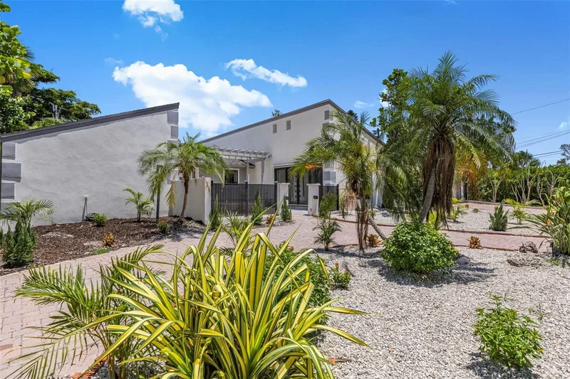 3455 Anglin Drive, SARASOTA, FL 34242, Siesta Key, Florida, United States. - Photo 2
